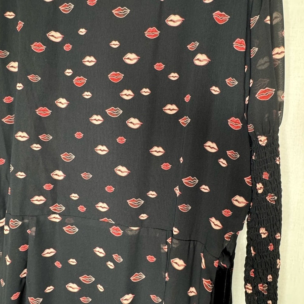 Hutch Womens Red Lips Kiss‎ Wrap Midi Dress Sz XL Novelty Velvet Smocked Sheer - Picture 12 of 12